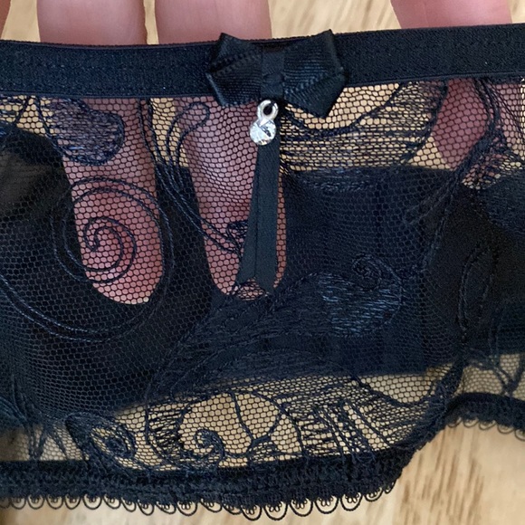 Like new Fantasie panties and garter - Picture 11 of 14